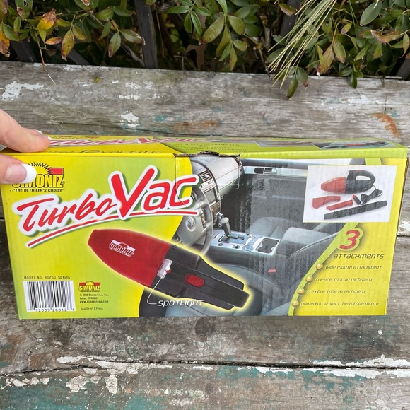 Simoniz Lighted Turbo 12 volt car vacuum - Picture 3 of 6